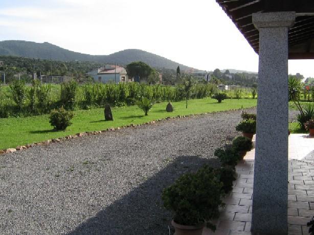 Villetta Bouganvillea SantʼAnna Arresi Exterior foto